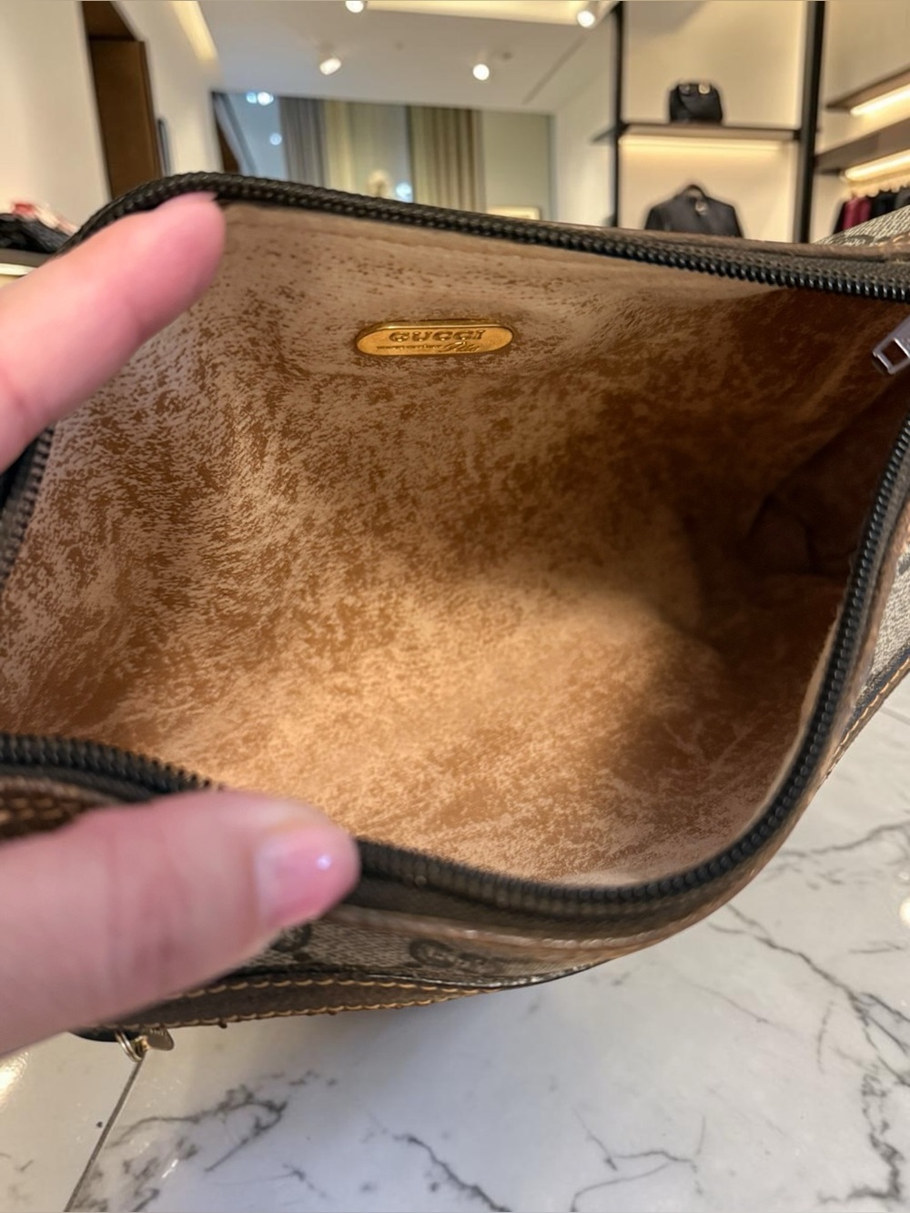 ✨ Vintage Gucci Plus Monogram Canvas Clutch / Cosmetic Pouch ✨ - Picture 5 of 11